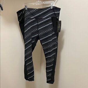 Athleta Sculptek Black and Gray Leggings